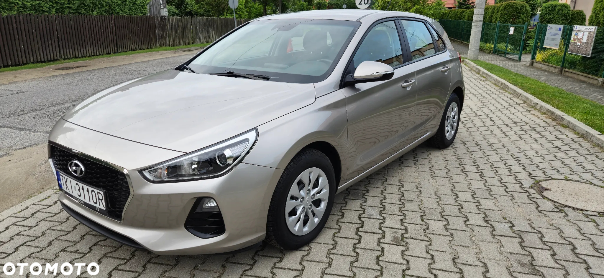 Hyundai i30 1.4 Base - 14