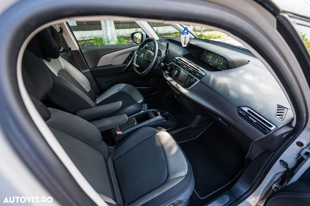CITROËN C4 Space Tourer 2019 — imagine 16