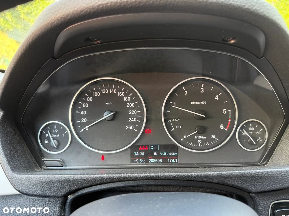 BMW Seria 3 318d - 9