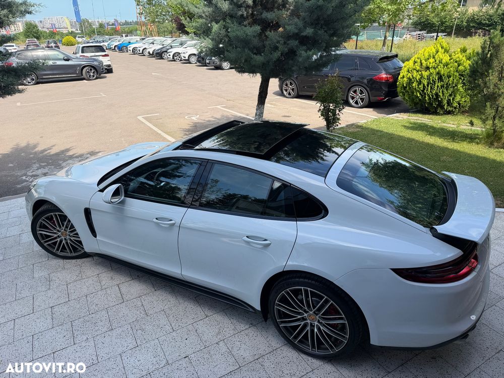 Porsche Panamera 4S Executive - 11