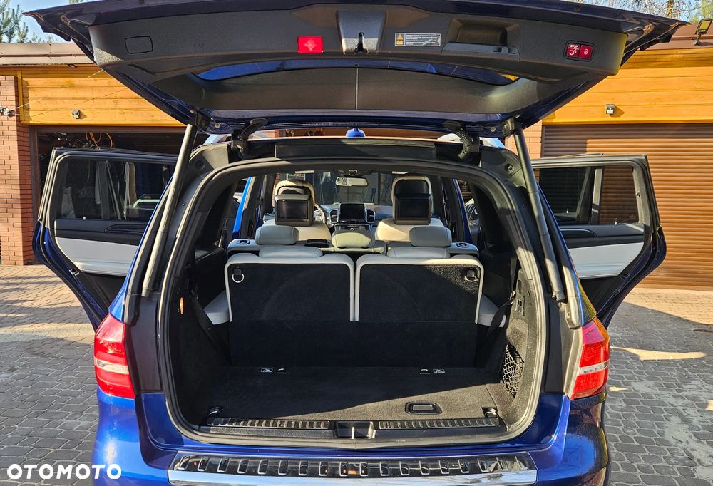 Mercedes-Benz GLS - 19