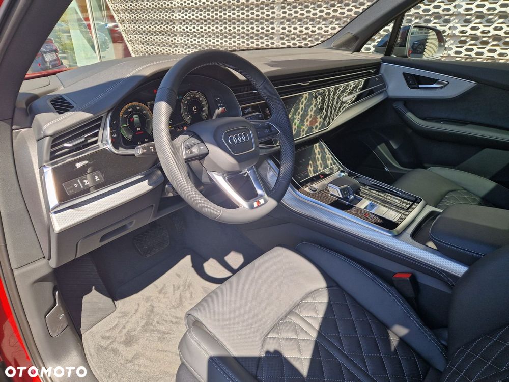 Audi Q7 TFSI e PHEV 360 kW Quattro S Line Tiptr - 9