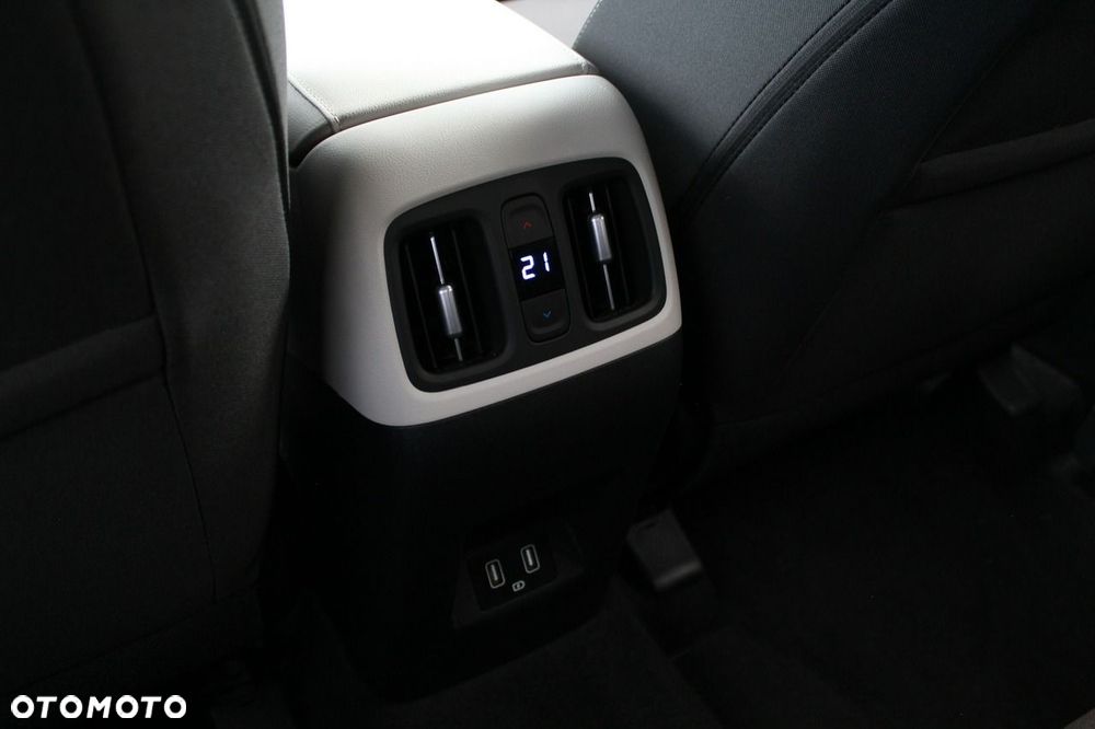 Hyundai Tucson 1.6 T-GDi 48V Platinum 2WD DCT - 26