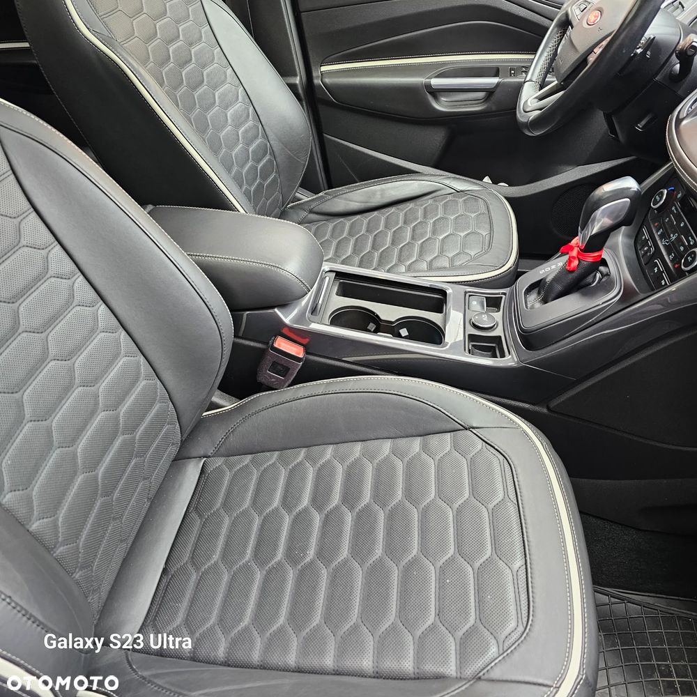 Ford Kuga 2.0 TDCi 4x4 Vignale - 23