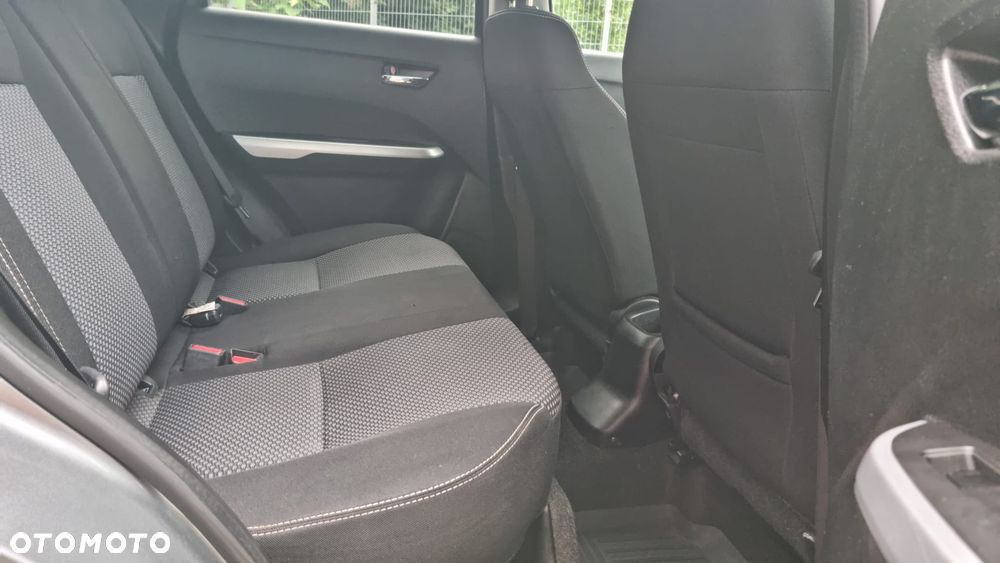 Suzuki Vitara - 24