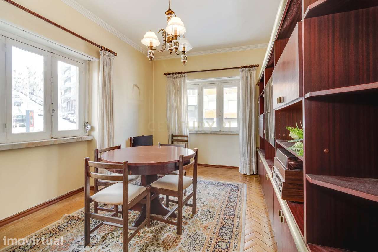 Apartamento T2 com Terraço em Lisboa - Grande imagem: 3/19