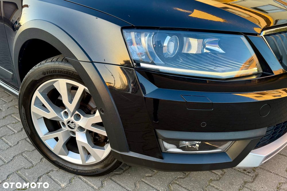 Skoda Octavia Combi 2.0 TDI (Green tec) 4x4 DSG Scout - 9