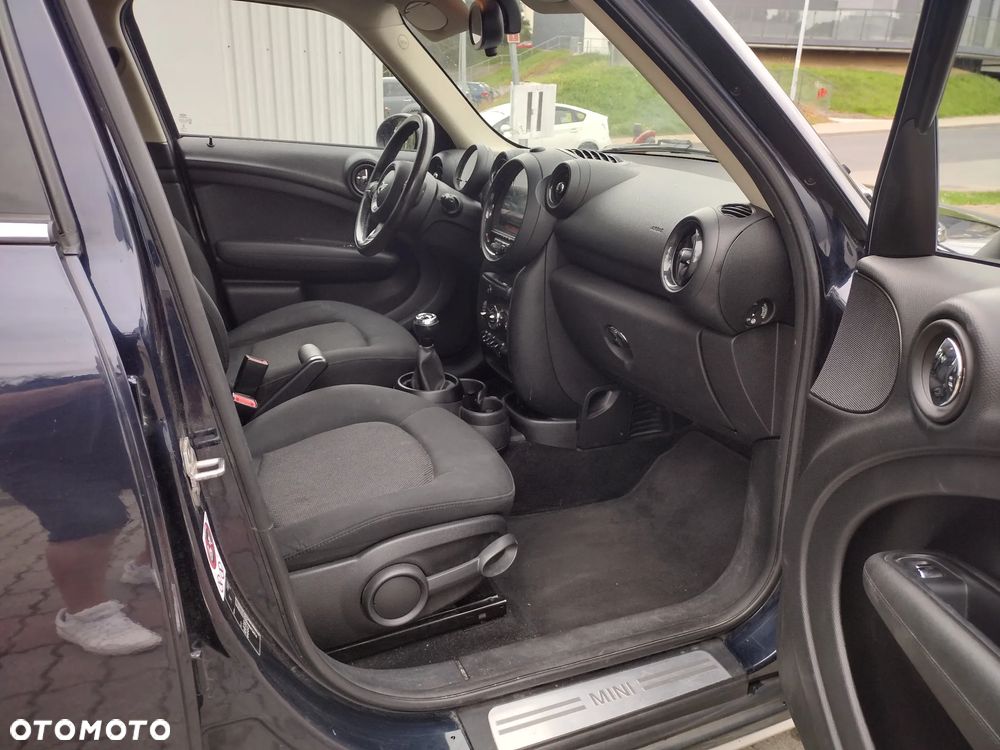 MINI Countryman One D - 3