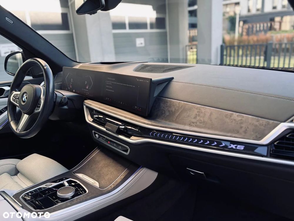 BMW X5 xDrive40i - 13