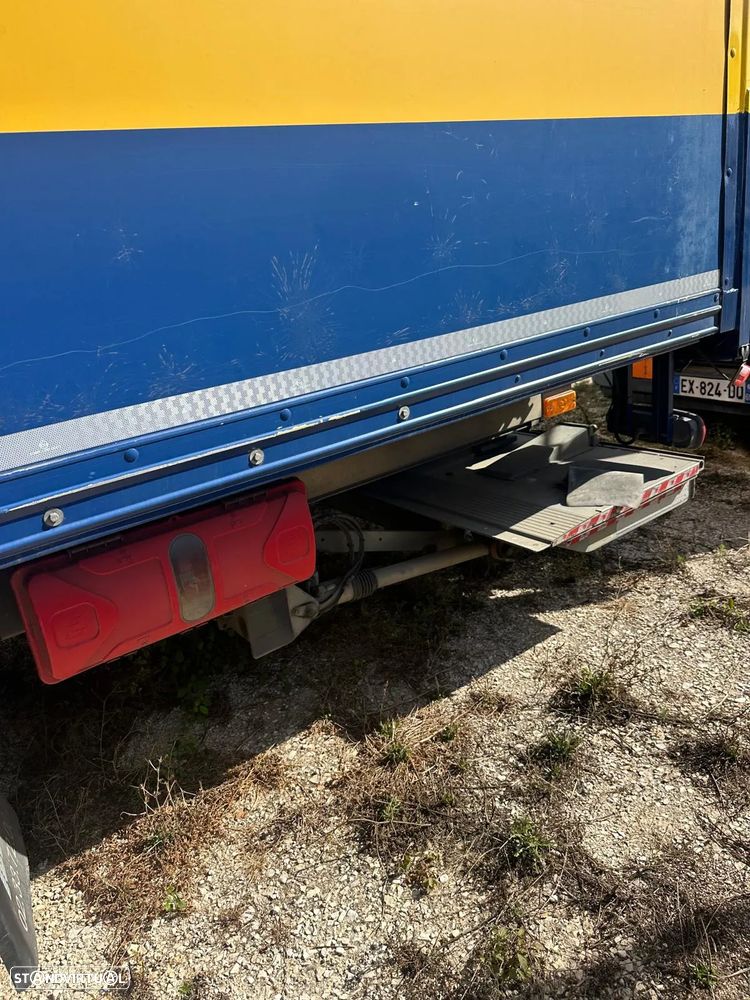 Volvo FL 250 16 TON C/ PLATAFORMA RETRÁTIL - 3