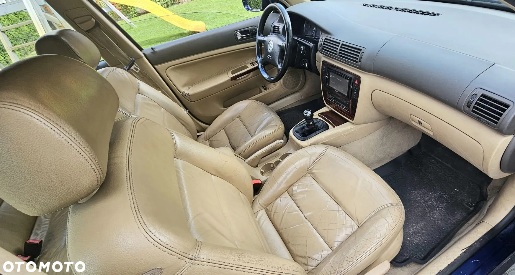 Volkswagen Passat 1.9 TDI Highline - 4