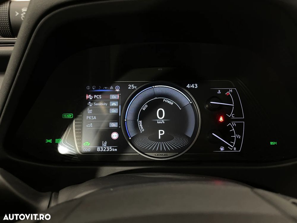Lexus UX 250h Executive Line - 27