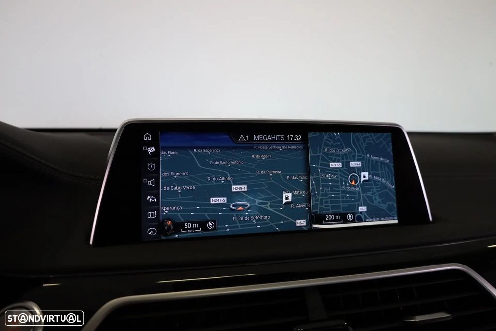 BMW 740 d xDrive Auto - 36