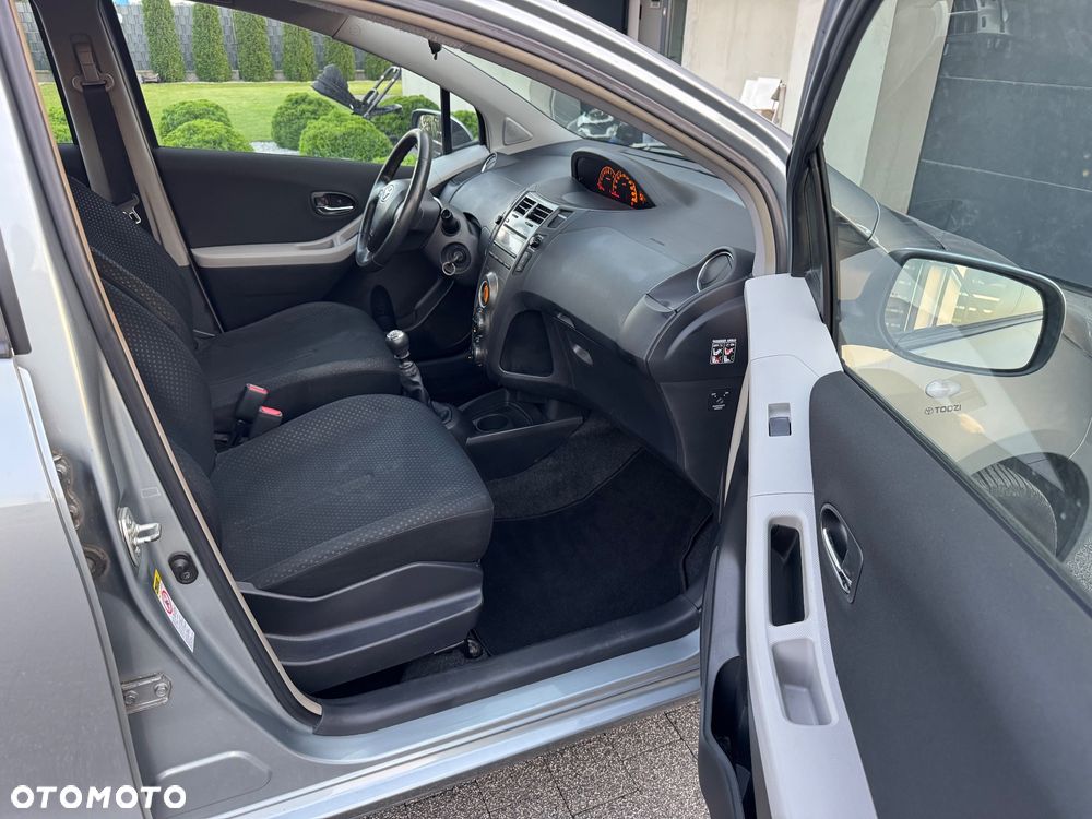 Toyota Yaris 1.33 VVT-i Life - 18