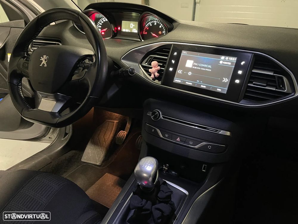 Peugeot 308 SW 1.6 BlueHDi Allure J17 - 17