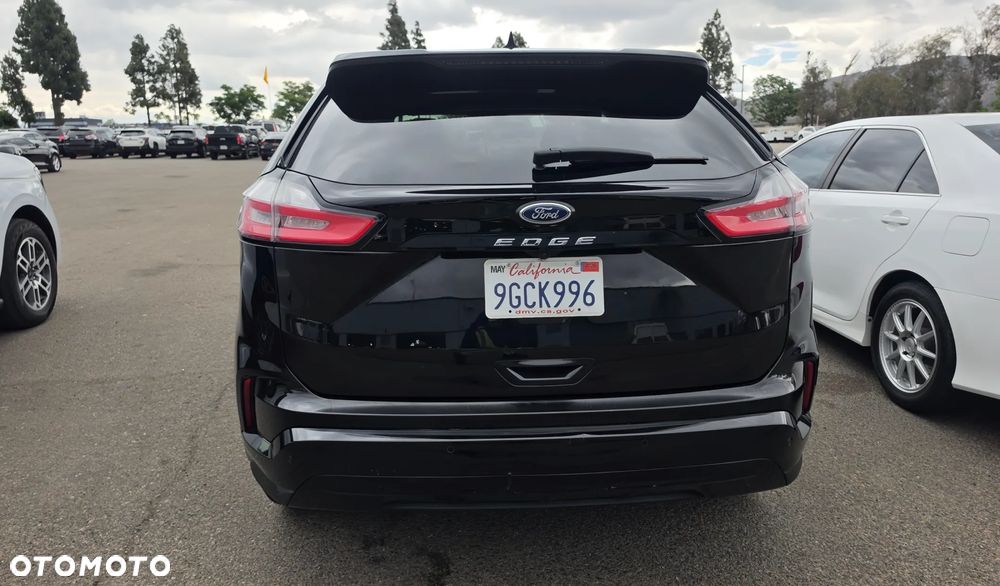 Ford Edge - 3