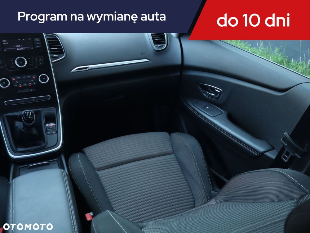 Renault Grand Scenic - 10