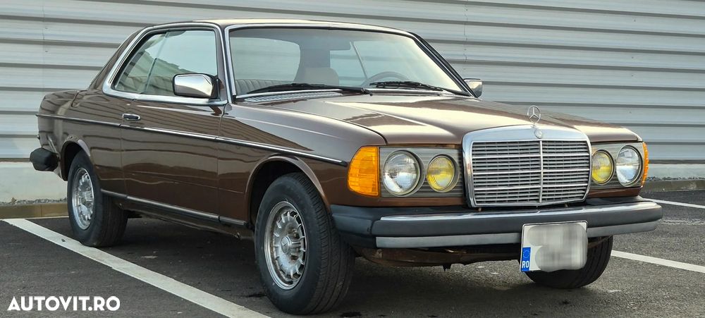 Mercedes-Benz W123 - 21