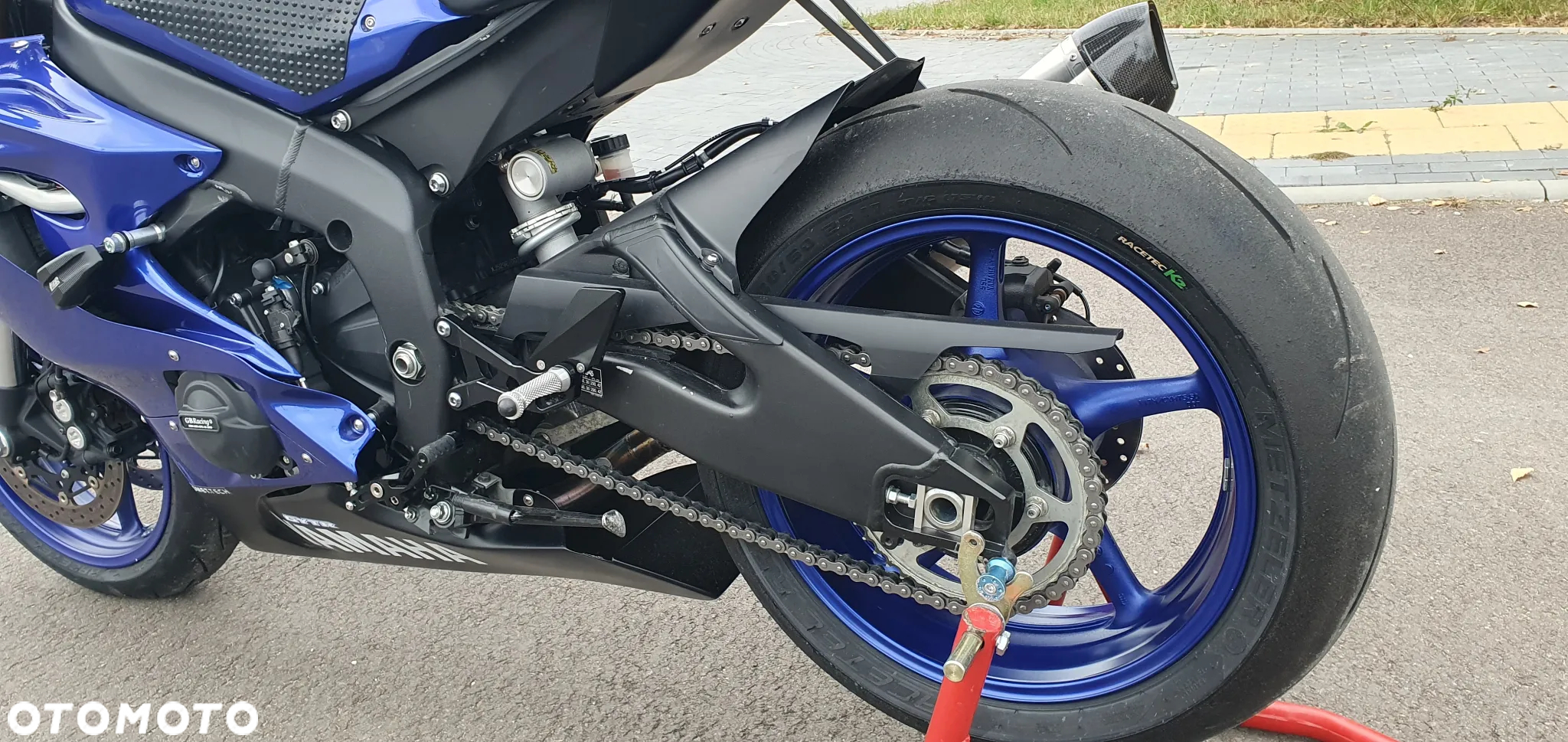 Yamaha R6 - 7