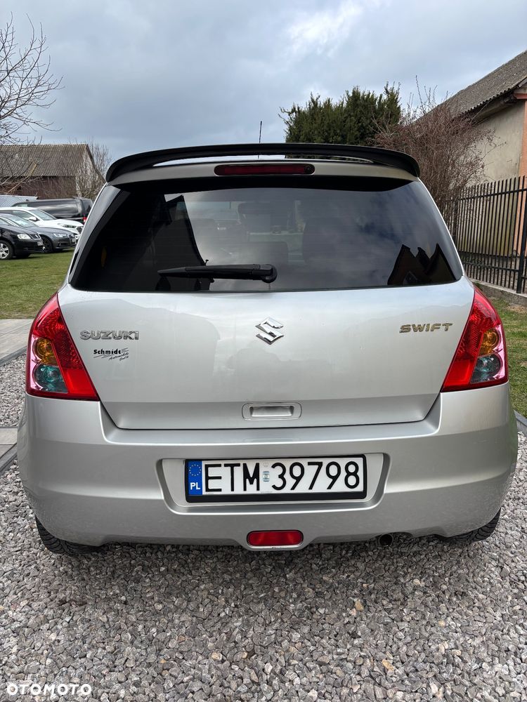 Suzuki Swift - 5