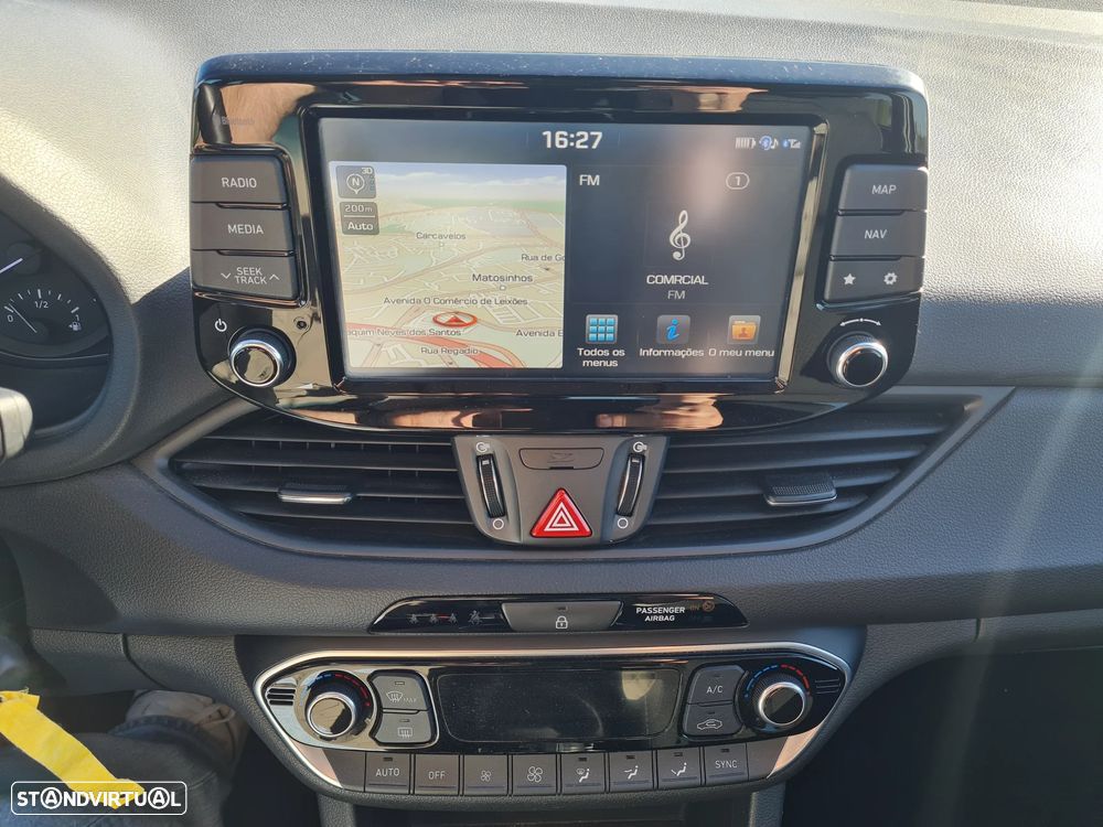 Hyundai i30 SW 1.0 T-GDi Style Plus - 11