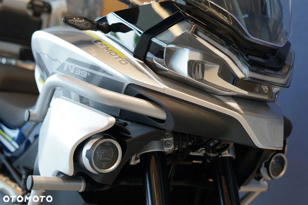 CFMoto 800MT Touring - 13
