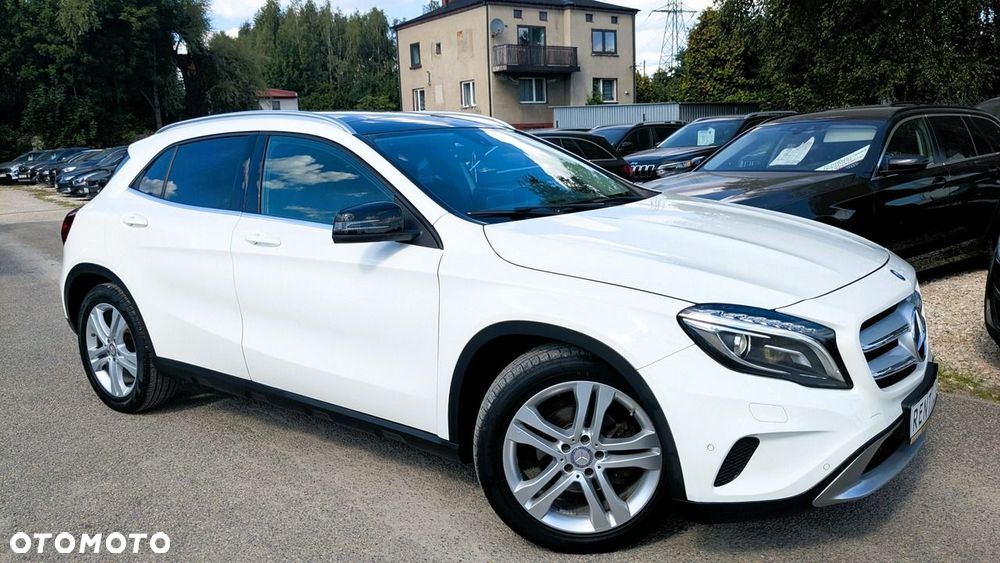 Mercedes-Benz GLA 200 d 4-Matic - 7