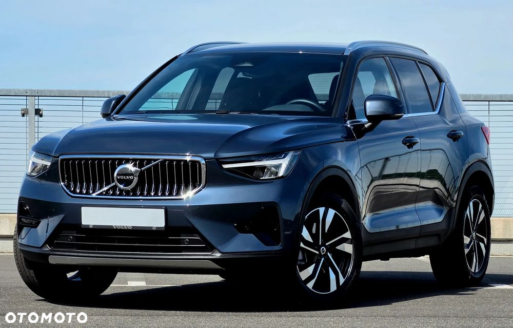 Volvo XC 40 B3 Plus Bright - 3