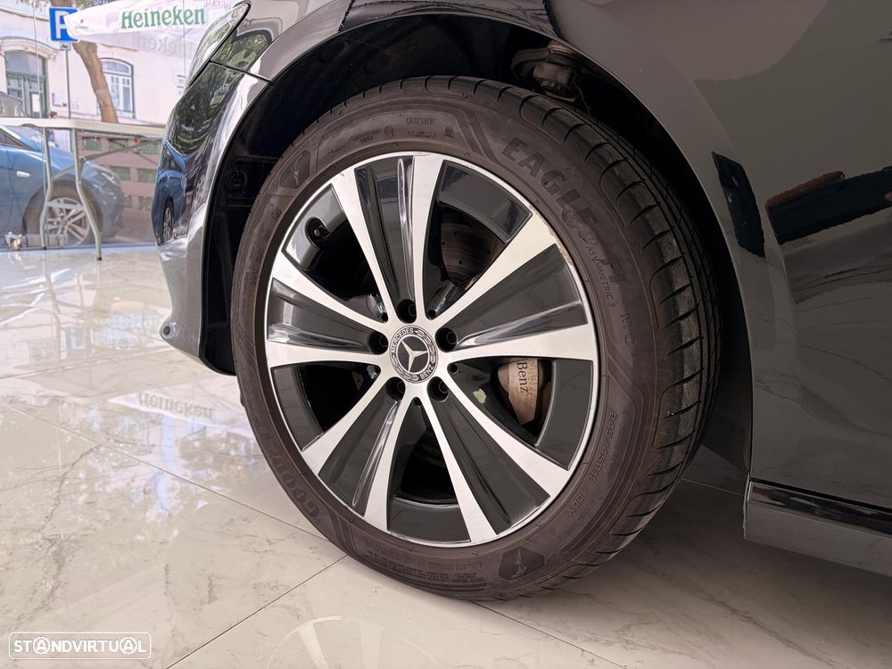 Mercedes-Benz E 300 Bluetec Hybrid Avantgarde - 5