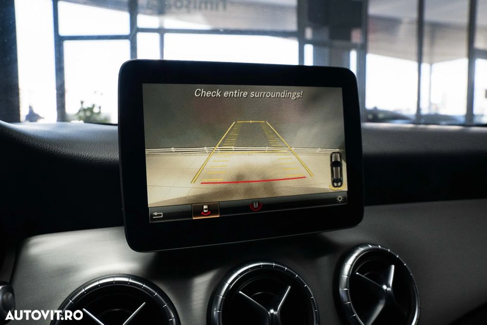 Mercedes-Benz CLA 220 - 24