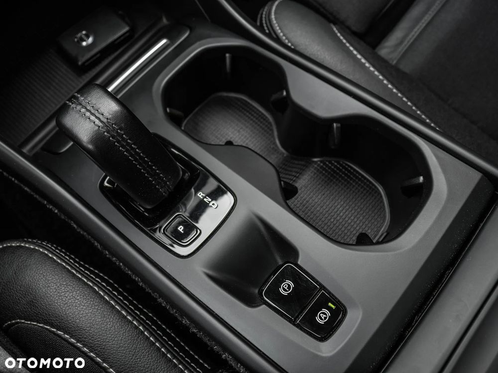 Volvo XC 40 D3 AWD Geartronic - 24
