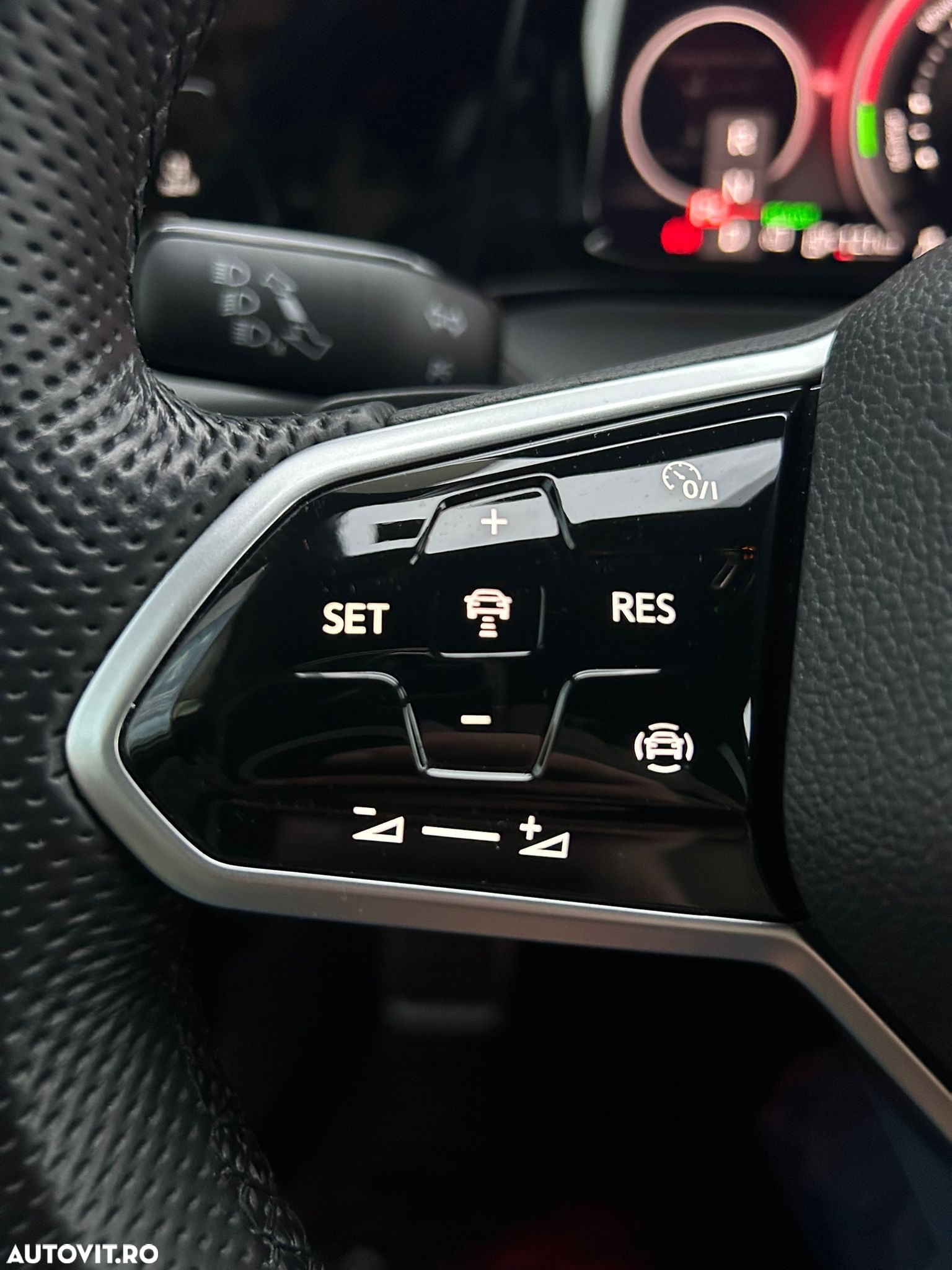 Volkswagen Golf 1.5 eHybrid OPF DSG GTE - 17