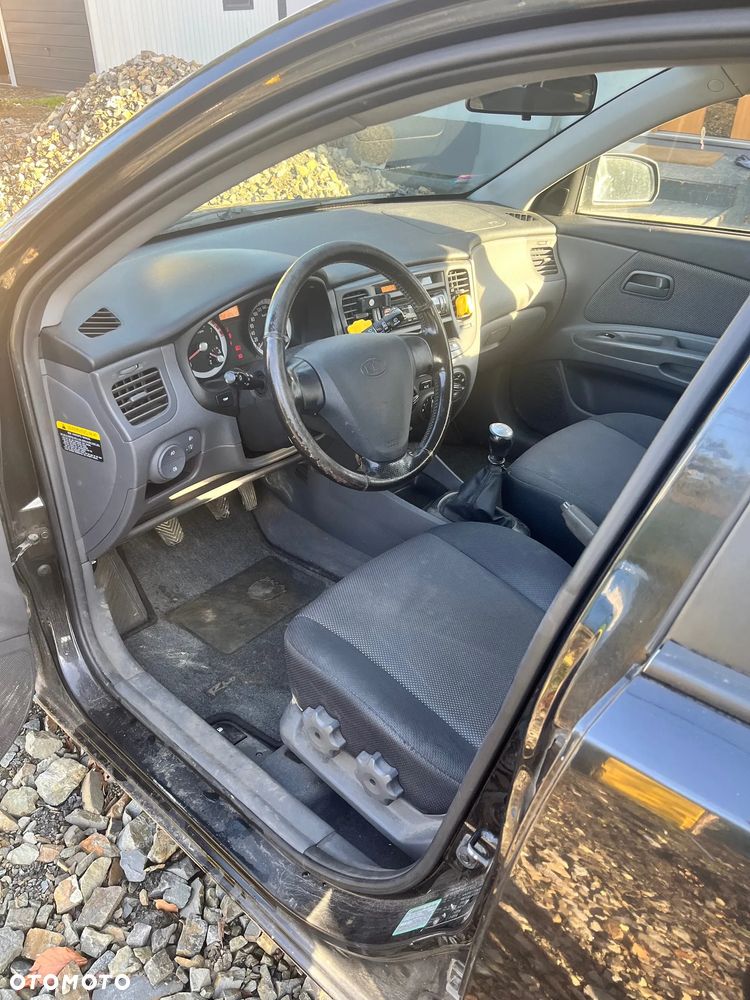 Kia Rio 1.4 Comfort - 9