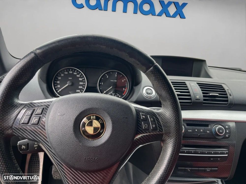 BMW 118 d Pack M - 10