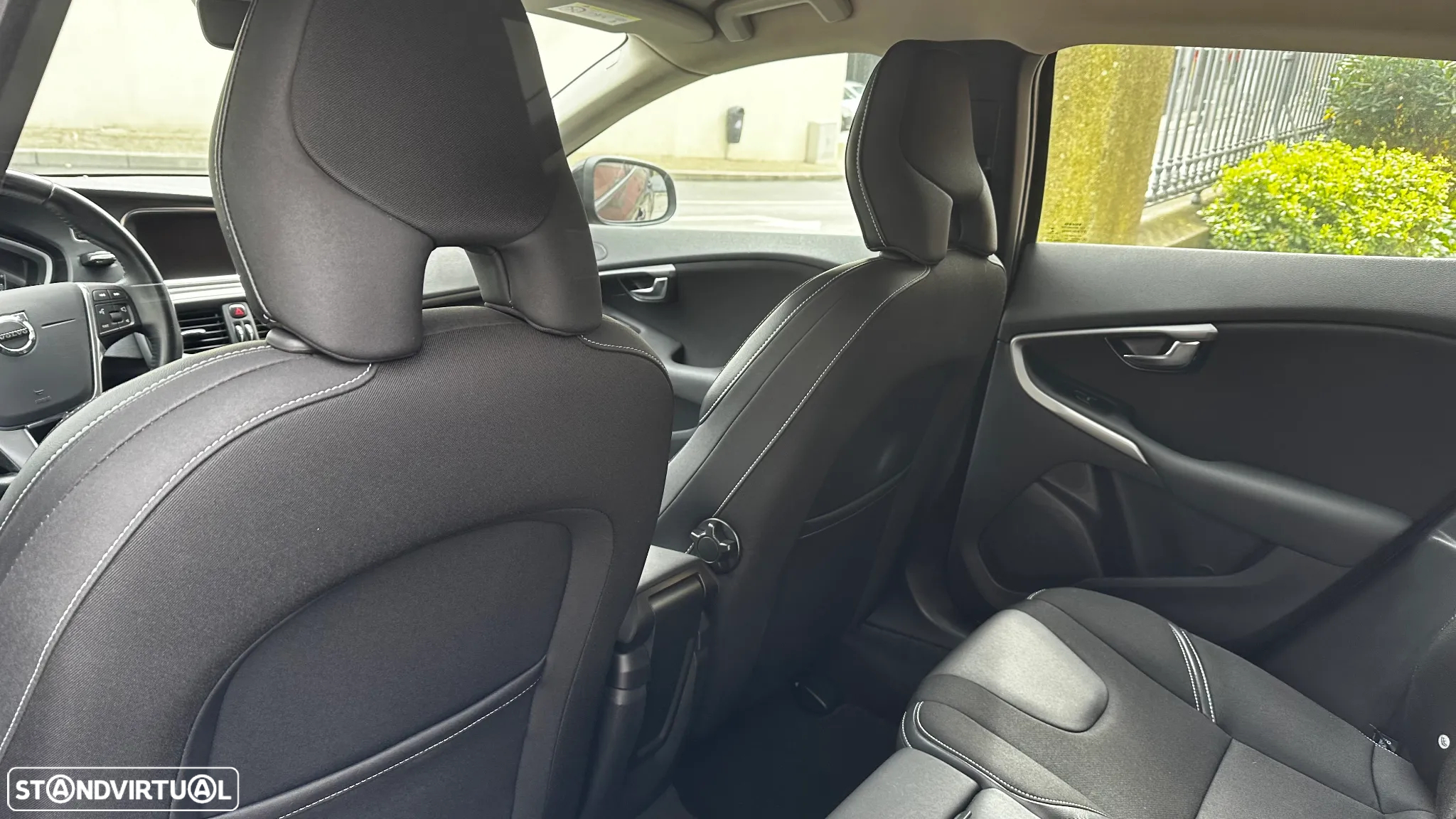 Volvo V40 2.0 D2 Momentum - 15