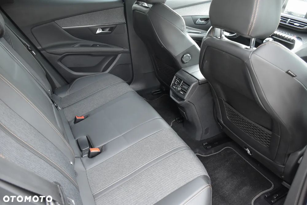 Peugeot 3008 BlueHDi 150 Stop & Start Allure - 34
