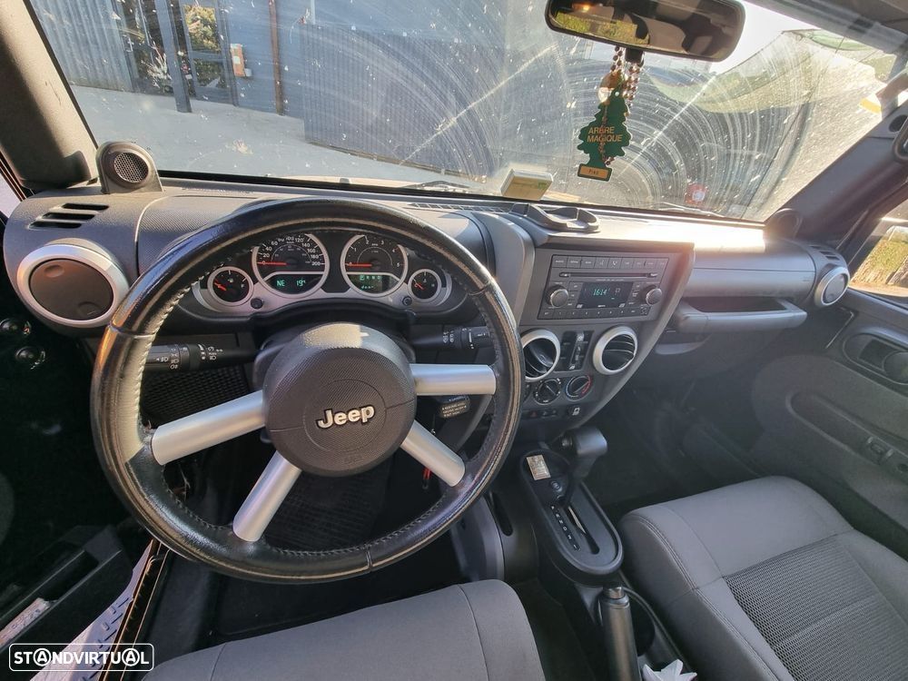 Jeep Wrangler 2.8 CRD ATX Sport - 10