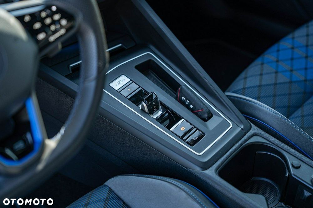 Volkswagen Golf 2.0 TSI 4Motion R DSG - 20