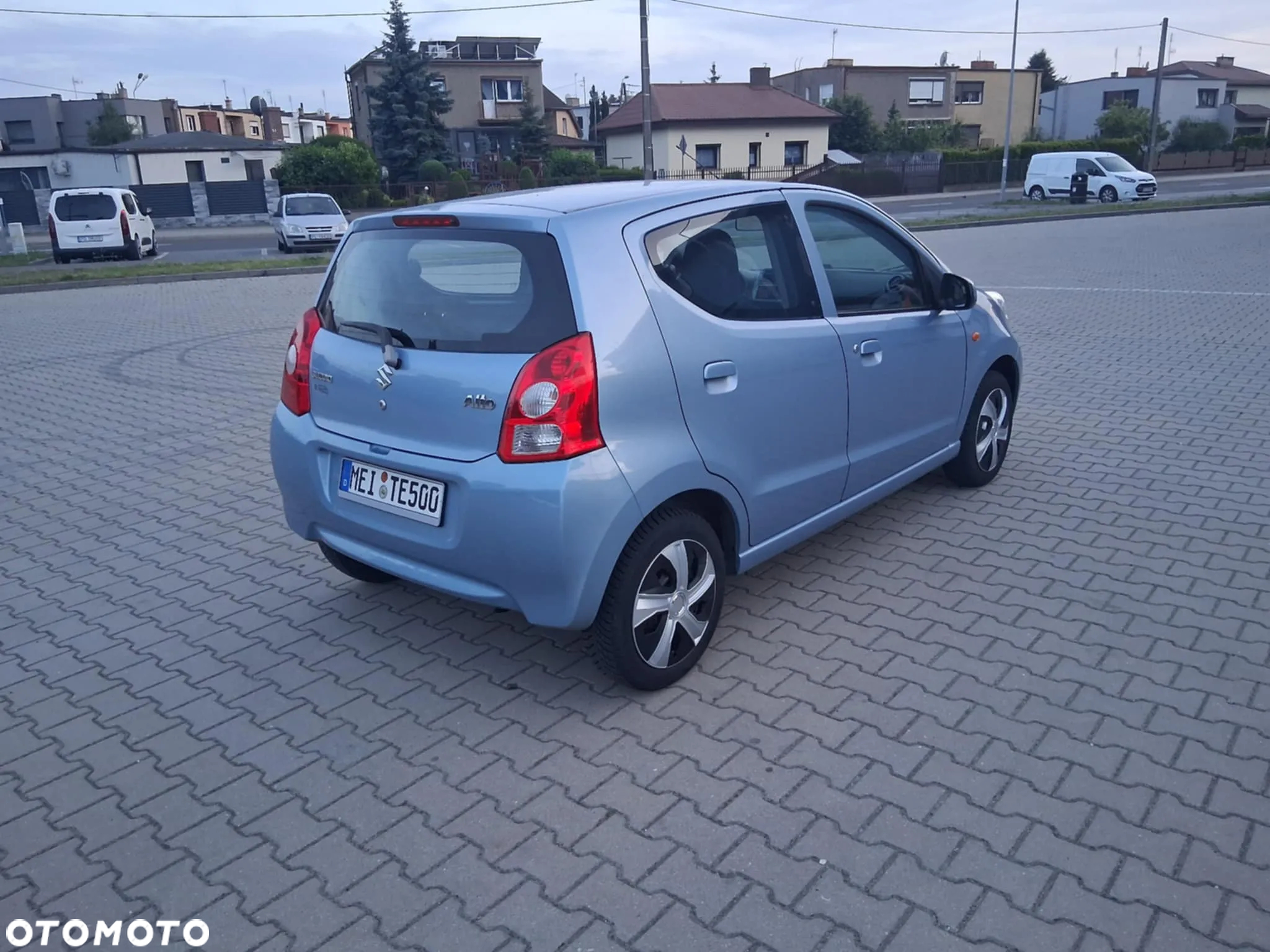 Suzuki Alto - 4