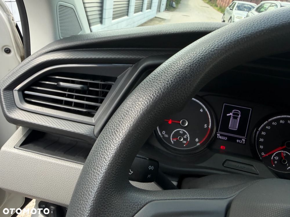 Volkswagen Transporter L2H1 Plus Trendline - 25