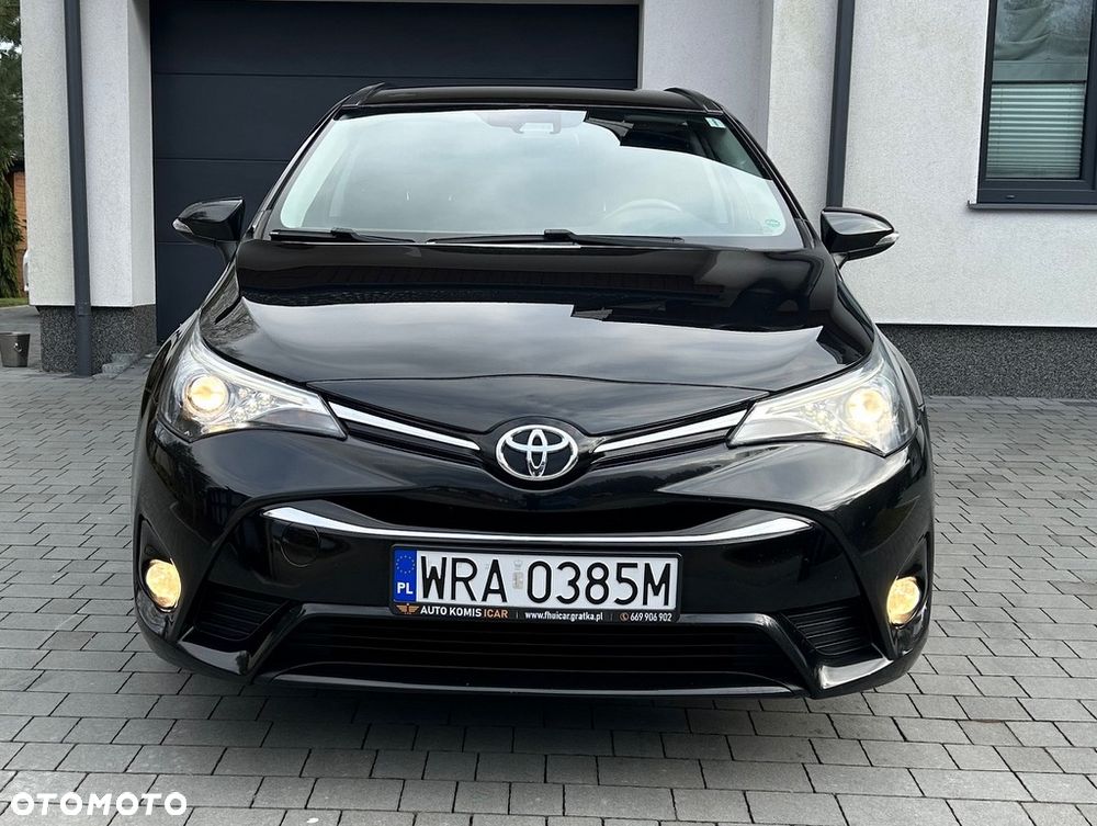 Toyota Avensis Touring Sports 1.8 Multidrive S Executive - 2