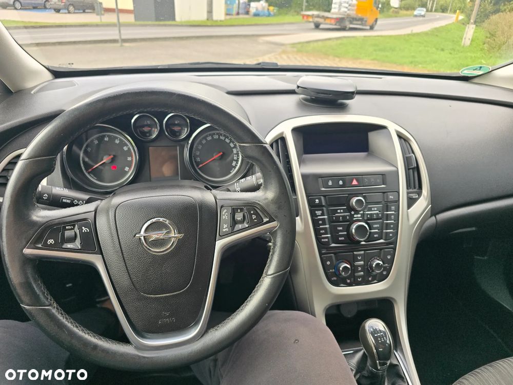 Opel Astra 1.4 Turbo - 17