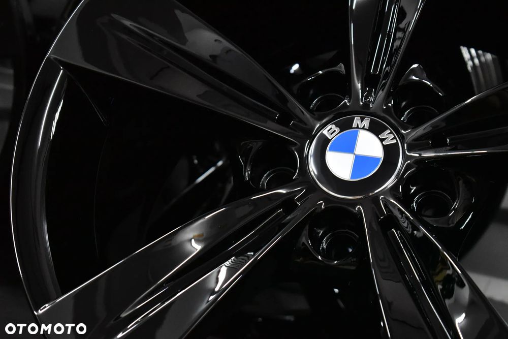 Felgi BMW 5x120 8/8,5J R18 e90 e92 93 F30 F31 F32 F36 X4 X3 X1 - 4