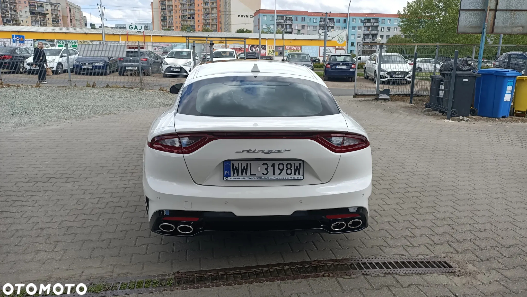 Kia Stinger - 4