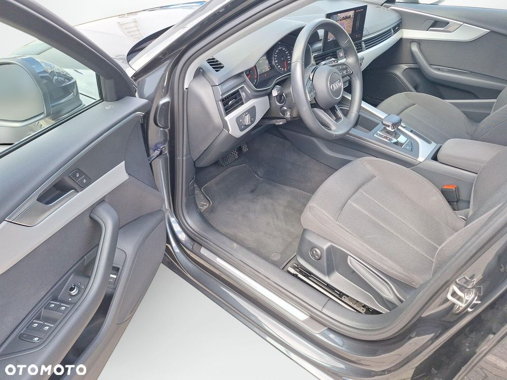 Audi A4 Avant 35 TFSI mHEV Advanced S tronic - 13