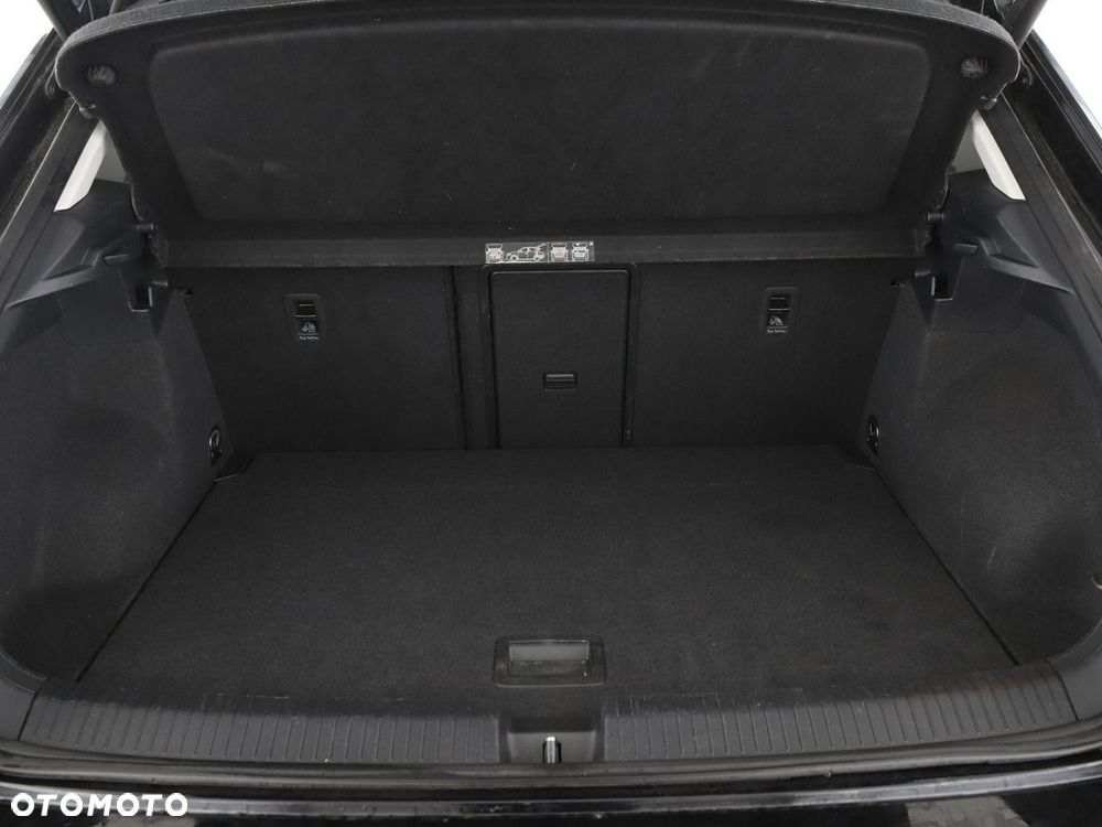 Volkswagen T-Roc 1.0 TSI Active - 21
