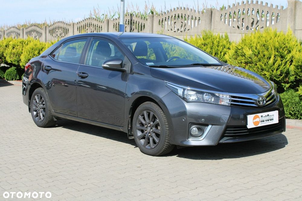 Toyota Corolla - 12