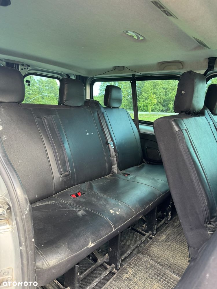 Renault Trafic 1.6 dCi - 11