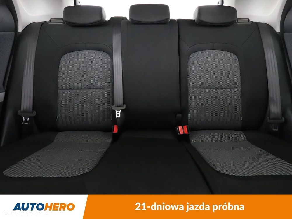 Kia Ceed - 16