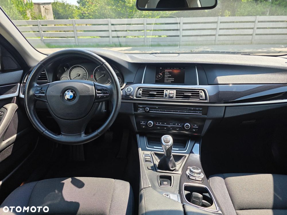 BMW Seria 5 520d - 5